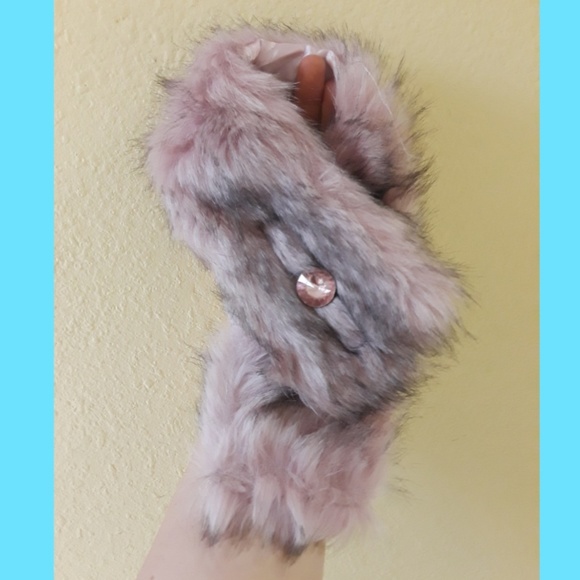 Dog Pink hat and stole set - Picture 2 of 5